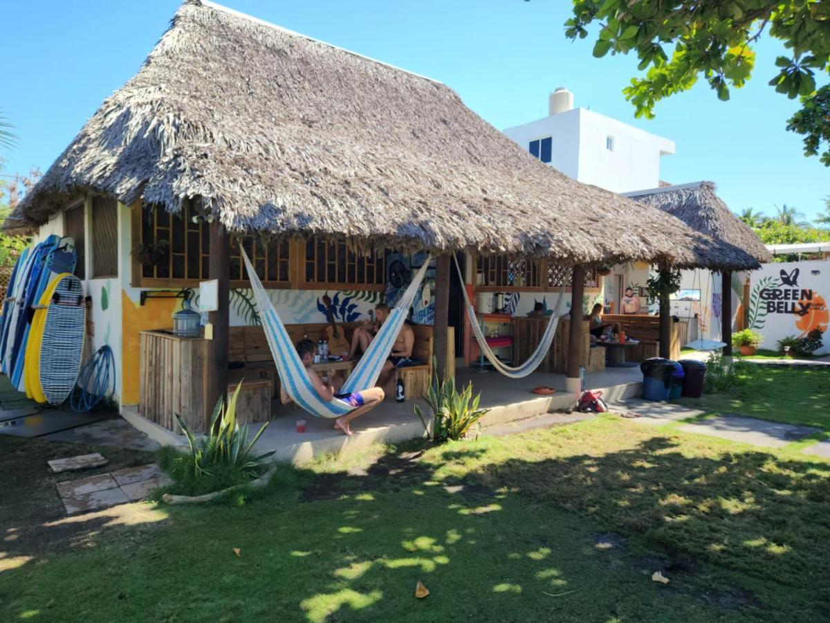 Green Belly Surf Hostel El Paredón Buena Vista Kültér fotó